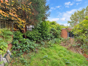 Photo 17- click for photo gallery